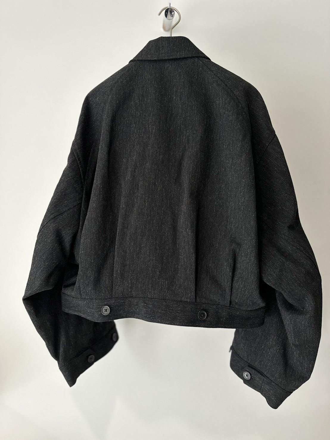 DAIRIKU<br />Inception Big-Sleeve Blitish JKT / Black<img class='new_mark_img2' src='https://img.shop-pro.jp/img/new/icons47.gif' style='border:none;display:inline;margin:0px;padding:0px;width:auto;' />