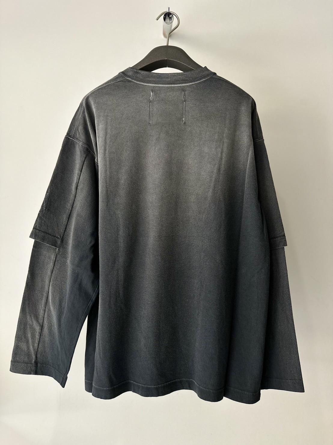 DAIRIKU<br />PARADOX Emboidery Swithing Tee / Black <img class='new_mark_img2' src='https://img.shop-pro.jp/img/new/icons47.gif' style='border:none;display:inline;margin:0px;padding:0px;width:auto;' />