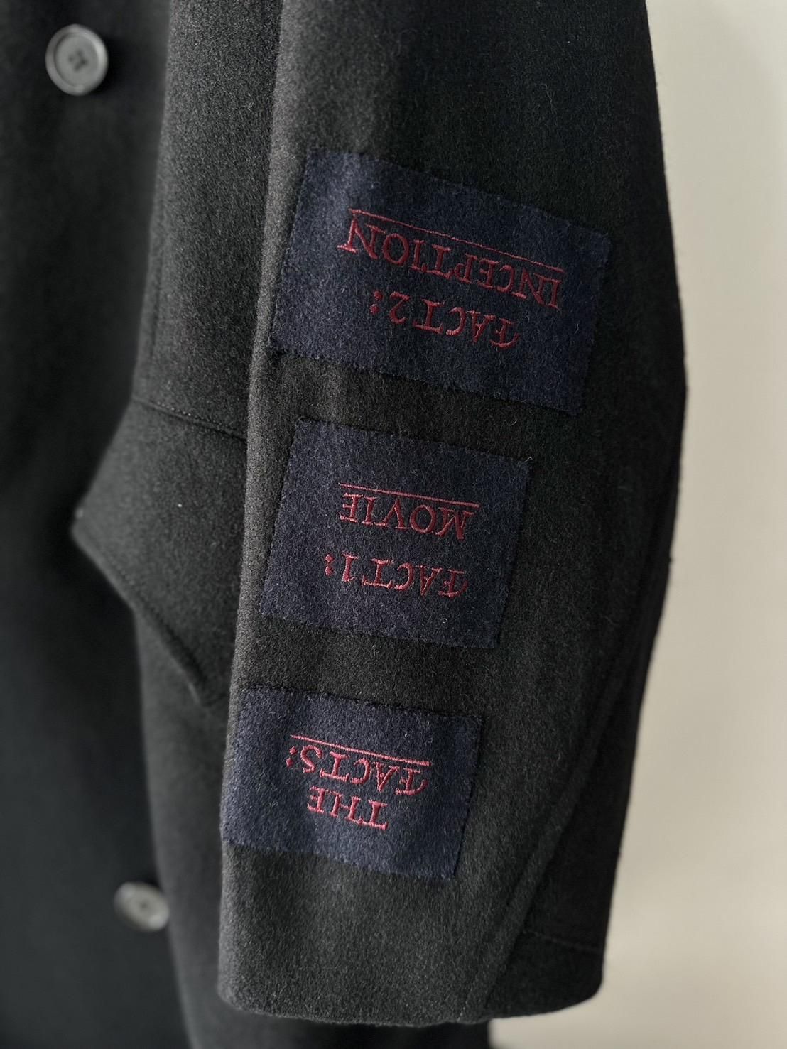 DAIRIKU<br />BATMAN Drape Long P-coat / Black<img class='new_mark_img2' src='https://img.shop-pro.jp/img/new/icons14.gif' style='border:none;display:inline;margin:0px;padding:0px;width:auto;' />