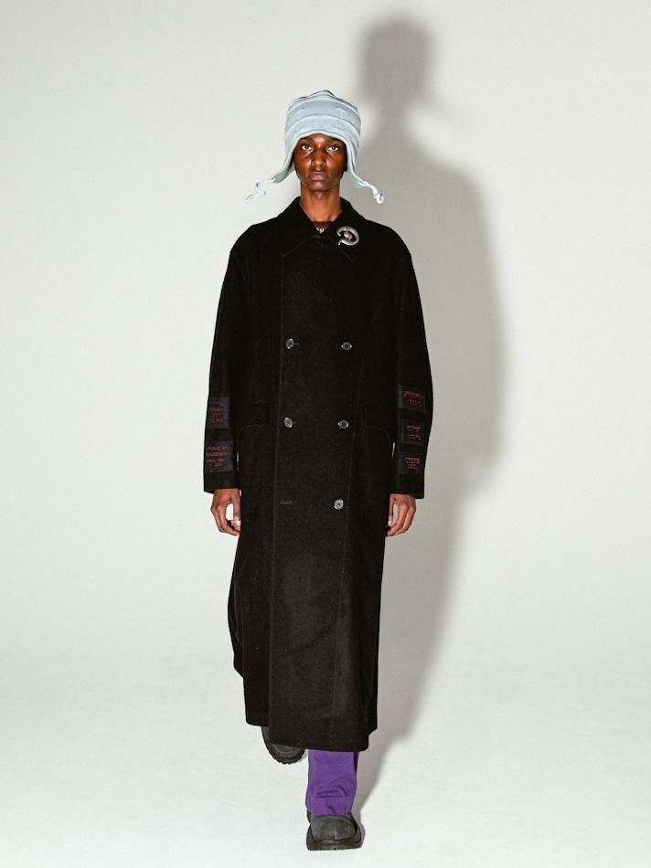 DAIRIKU<br />BATMAN Drape Long P-coat / Black<img class='new_mark_img2' src='https://img.shop-pro.jp/img/new/icons14.gif' style='border:none;display:inline;margin:0px;padding:0px;width:auto;' />