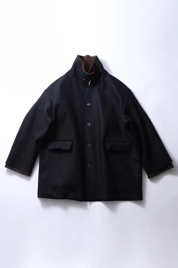 soe<br />Layered Mouton Collar Coat / BLACK<img class='new_mark_img2' src='https://img.shop-pro.jp/img/new/icons14.gif' style='border:none;display:inline;margin:0px;padding:0px;width:auto;' />