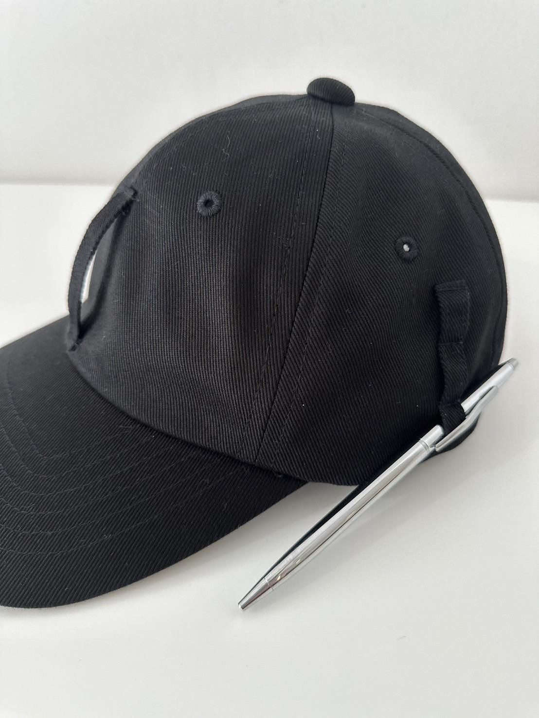 HIDAKA<br />DAD CAP 2.0 / BLACK<img class='new_mark_img2' src='https://img.shop-pro.jp/img/new/icons14.gif' style='border:none;display:inline;margin:0px;padding:0px;width:auto;' />