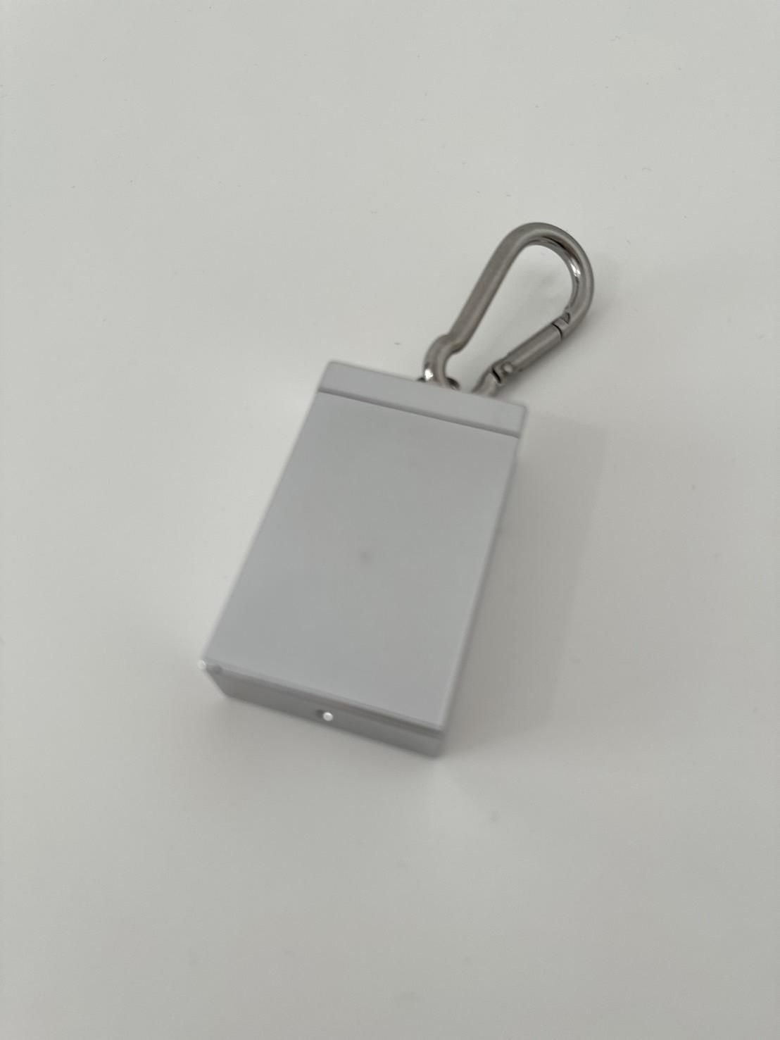 HIDAKA<br />PORTABLE ASHTRAY / HI-LITE / BLUE<img class='new_mark_img2' src='https://img.shop-pro.jp/img/new/icons14.gif' style='border:none;display:inline;margin:0px;padding:0px;width:auto;' />