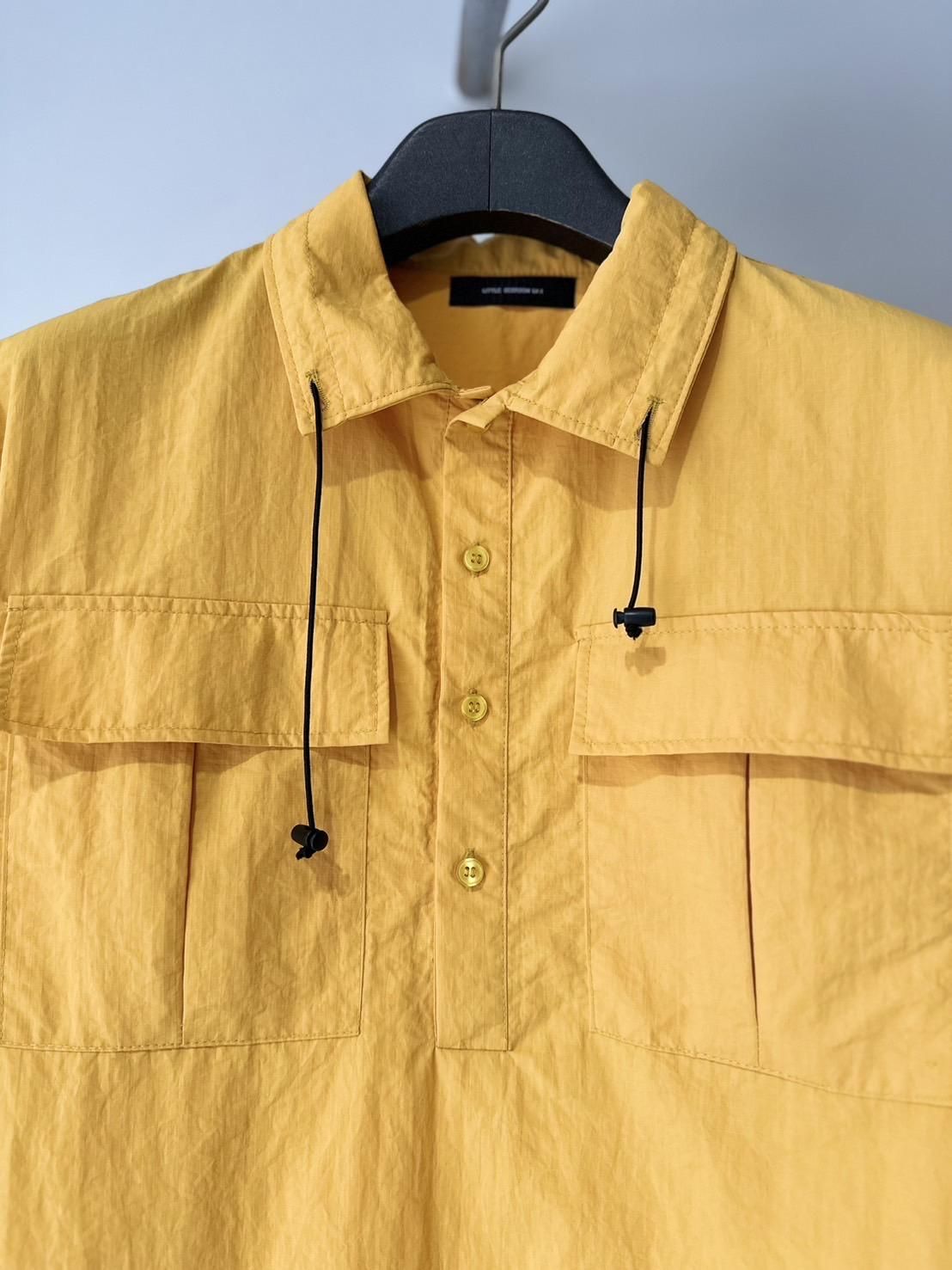 LITTLE.BEDROOM<br />anorak tech shirt / yellow<img class='new_mark_img2' src='https://img.shop-pro.jp/img/new/icons14.gif' style='border:none;display:inline;margin:0px;padding:0px;width:auto;' />