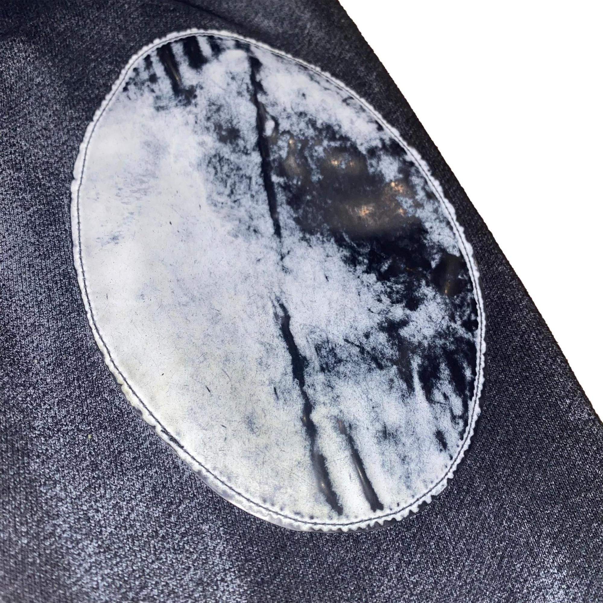 LITTLE.BEDROOM<br />warp hole zip foodie / black<img class='new_mark_img2' src='https://img.shop-pro.jp/img/new/icons14.gif' style='border:none;display:inline;margin:0px;padding:0px;width:auto;' />