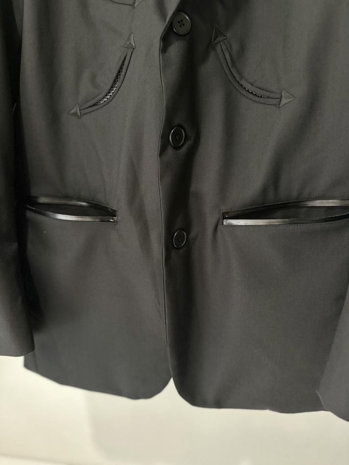 LITTLE.BEDROOM<br />western tech tailored jacket & western tech slacks / black<img class='new_mark_img2' src='https://img.shop-pro.jp/img/new/icons14.gif' style='border:none;display:inline;margin:0px;padding:0px;width:auto;' />