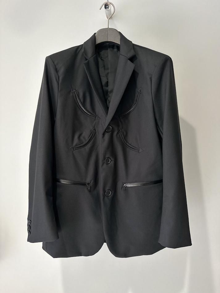 LITTLE.BEDROOM<br />western tech tailored jacket & western tech slacks / black<img class='new_mark_img2' src='https://img.shop-pro.jp/img/new/icons14.gif' style='border:none;display:inline;margin:0px;padding:0px;width:auto;' />