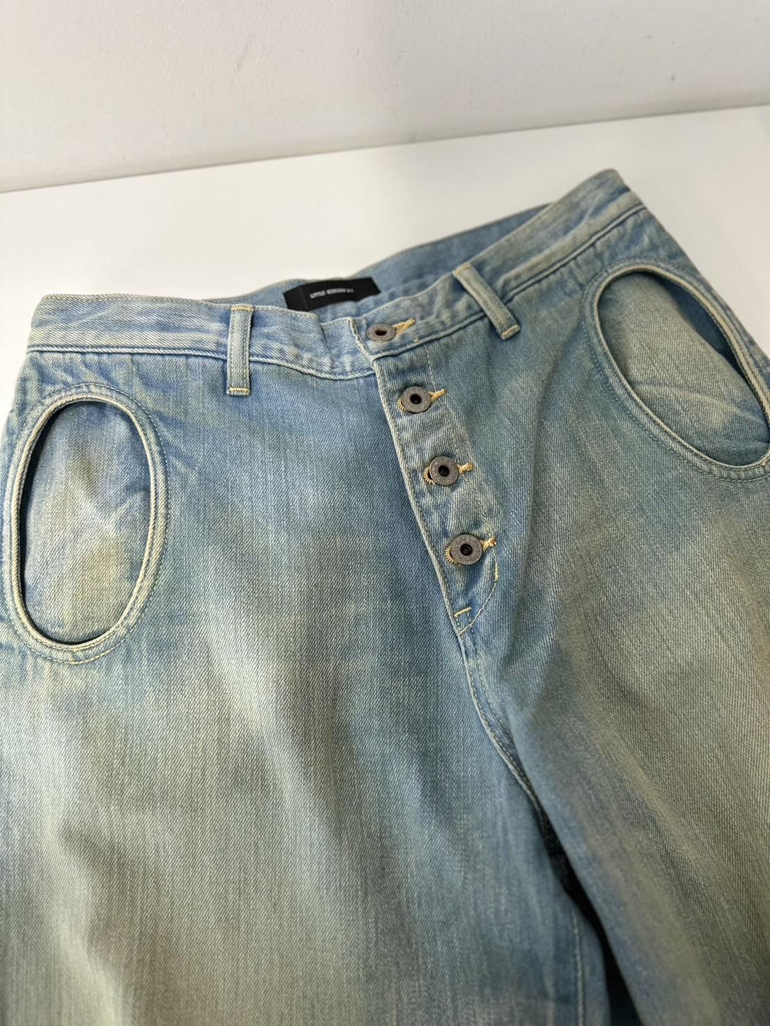 LITTLE.BEDROOM<br />warp hole denim / light Indigo<img class='new_mark_img2' src='https://img.shop-pro.jp/img/new/icons14.gif' style='border:none;display:inline;margin:0px;padding:0px;width:auto;' />