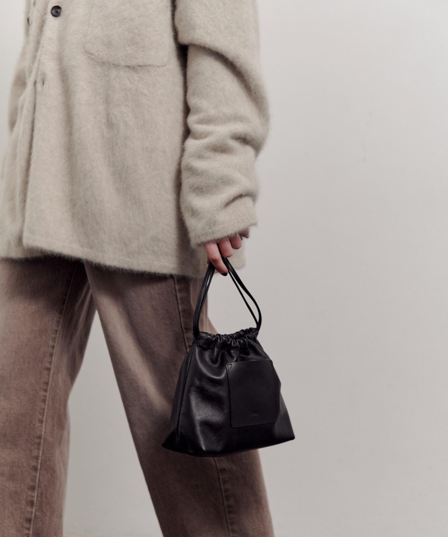 ONE./ɥå<br />쥶奷BAG / Black<img class='new_mark_img2' src='https://img.shop-pro.jp/img/new/icons14.gif' style='border:none;display:inline;margin:0px;padding:0px;width:auto;' />