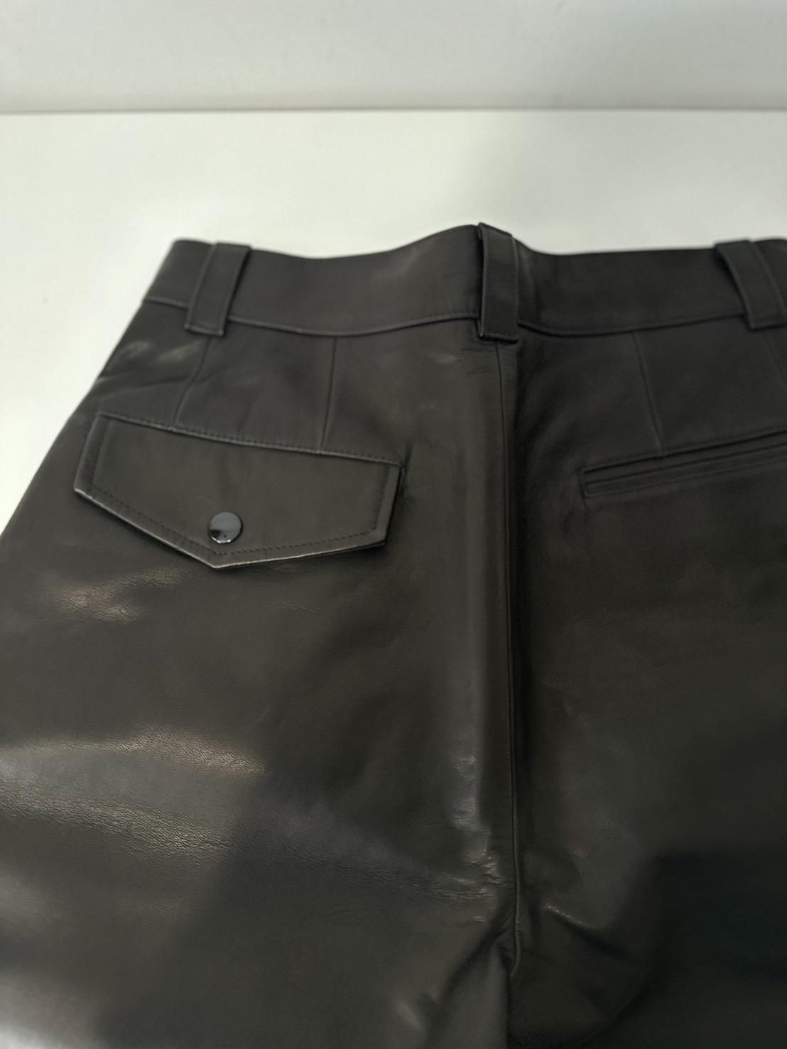 LITTLEBIG<br />Leather Shorts / Black<img class='new_mark_img2' src='https://img.shop-pro.jp/img/new/icons14.gif' style='border:none;display:inline;margin:0px;padding:0px;width:auto;' />