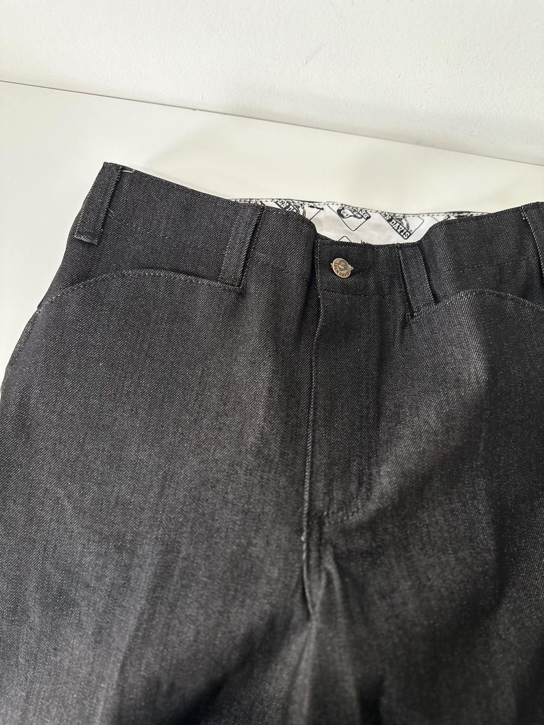 BEN DAVIS/٥ǥӥ<br />GORILLA CUT PANTS / BLACK DENIM<img class='new_mark_img2' src='https://img.shop-pro.jp/img/new/icons14.gif' style='border:none;display:inline;margin:0px;padding:0px;width:auto;' />