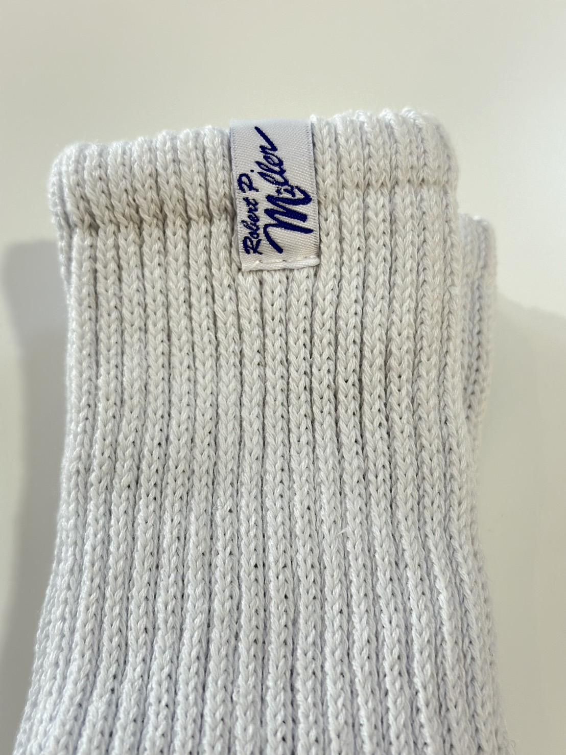 Robert P. miller<br />2P knee socks 25-27cm / WHITE<img class='new_mark_img2' src='https://img.shop-pro.jp/img/new/icons14.gif' style='border:none;display:inline;margin:0px;padding:0px;width:auto;' />