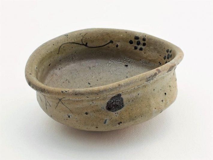 丸田宗彦 作 粉引唐津沓茶碗 商品詳細｜ギャラリービーンズ