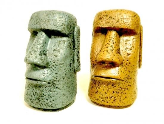 爆笑モアイ　鋳物　灰皿 良品✨】爆笑モアイ 鋳物 灰皿 置物 - メルカリ