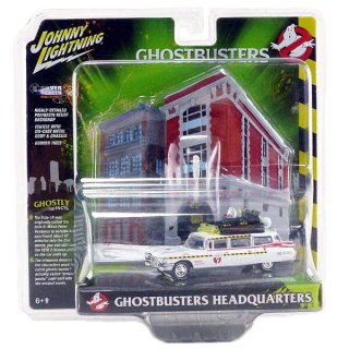 JOHNNY LIGHTNING 1:64 Ghostbusters Ecto-1 with Firehouse Diorama ゴーストバスターズ ミニカー
