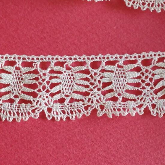 アンティークレース アンティークレース 幅2.7cm (50cm単位） - アンティーク手芸材料の