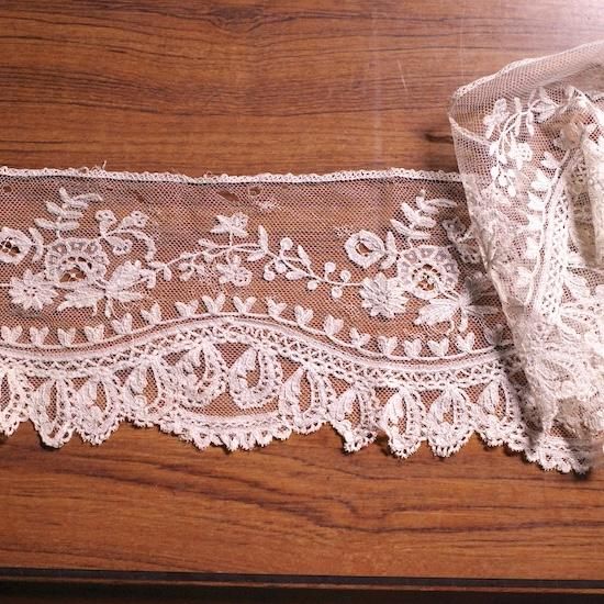 幅広のアンティークレース 15cm x 59cm - アンティーク手芸材料の通販