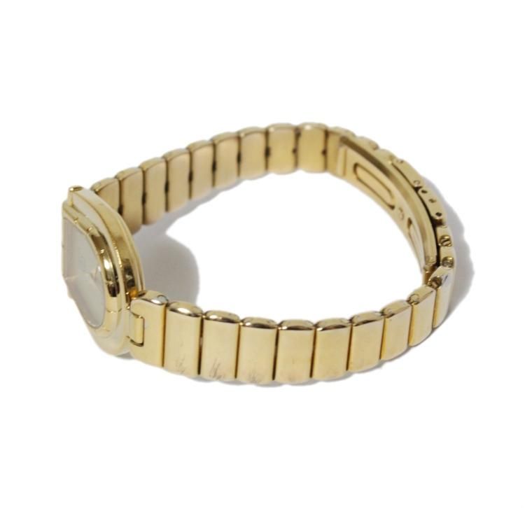 【アンティーク】秋コーデ　GUCCI ゴールドブレスレット 腕時計 アンティーク】秋コーデ GUCCI ゴールドブレスレット 腕時計