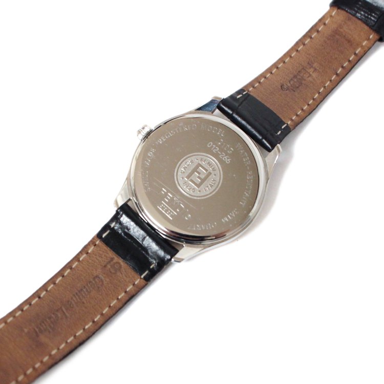 腕時計FENDI 正規品 腕時計 ベルト茶色