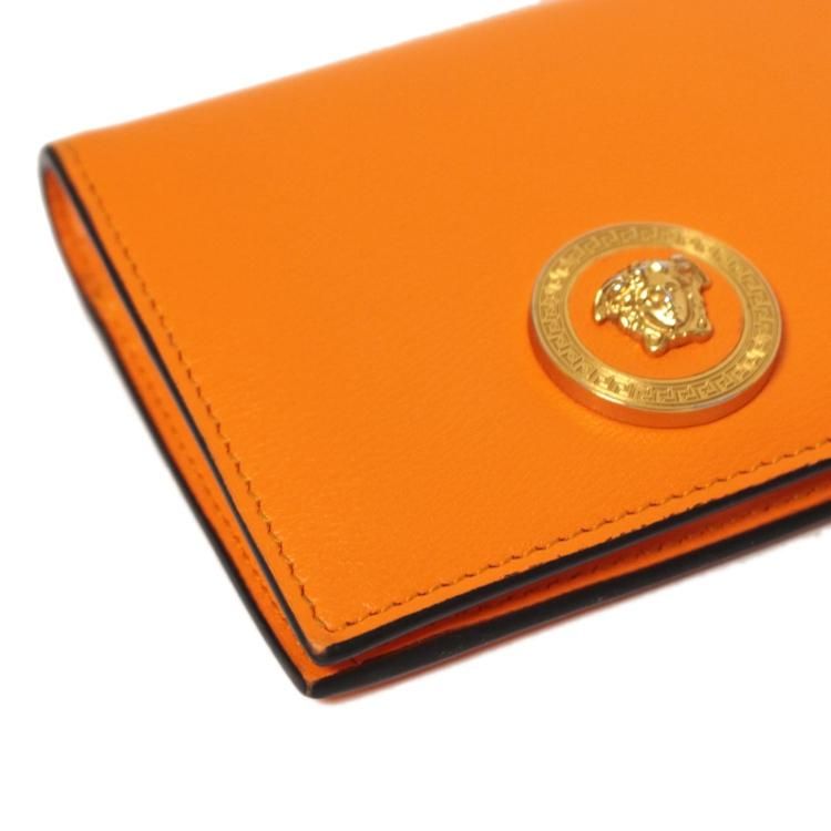 鑑定済✨VERSACE メデューサ 二つ折り財布 本革 キルティング オレンジ 鑑定済✨VERSACE メデューサ 二つ折り財布 本革 キルティング