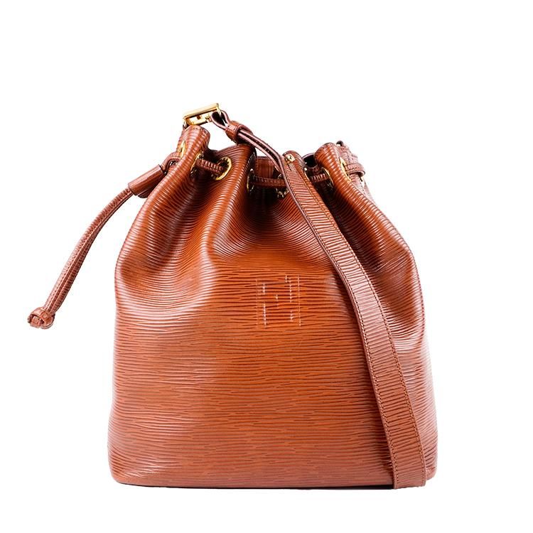 FENDI】フェンディ『ロゴ 巾着型 ショルダーバッグ』7VA510