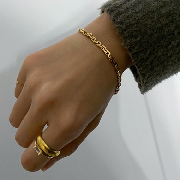 ロゴチェーンブレスレット ゴールド ヴィンテージ|ジバンシー