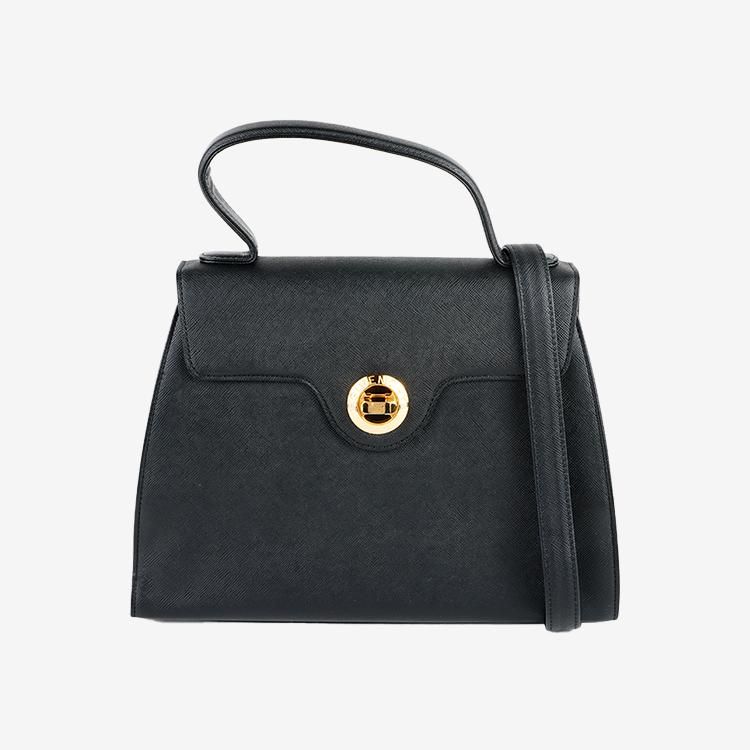 Givenchy 黒 レザー ハンドバッグ金具ターンロック