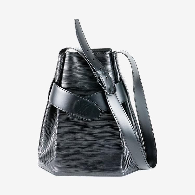 LOUIS VUITTON エピ　ショルダー　ブラック