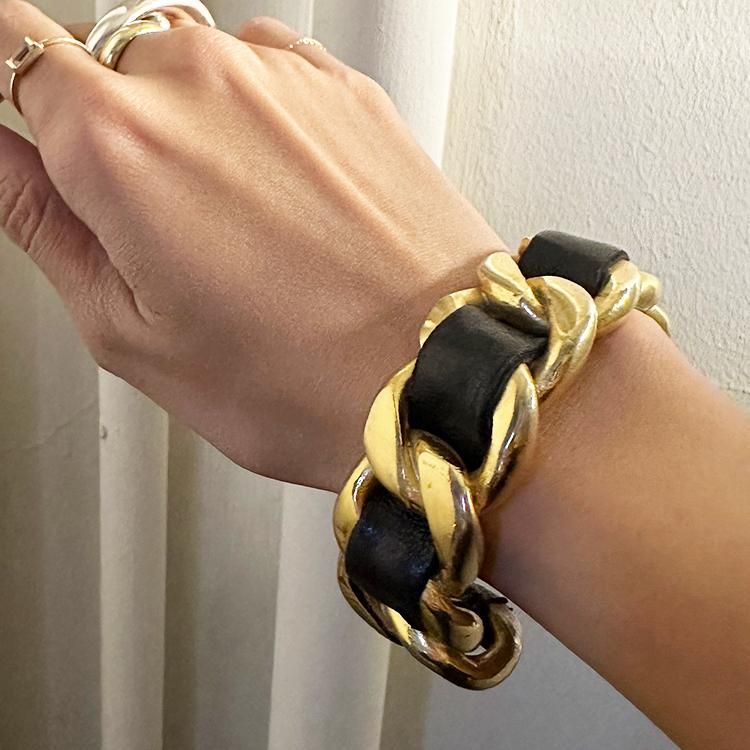 新品入荷 チェーンバングル ヴィンテージ|シャネル ゴールド×ブラック アクセサリー