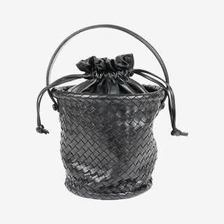 イントレチャートバケットバッグ ブラック ヴィンテージ|ボッテガヴェネタ BOTTEGA VENETAの商品画像