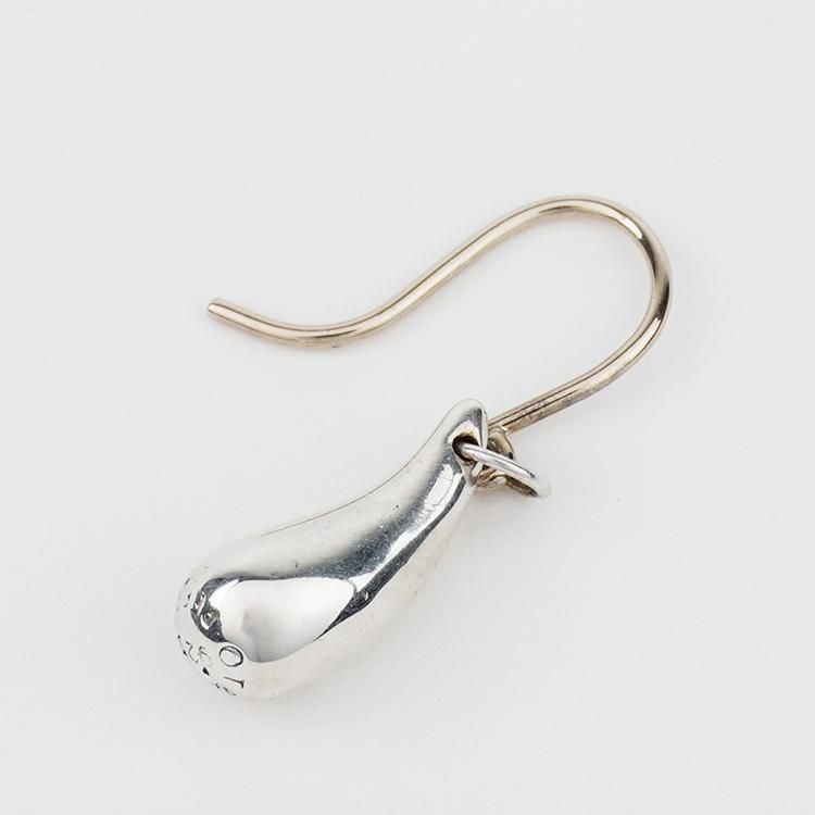 TIFFANY＆CO ティファニー ティアドロップピアス SV シルバー925