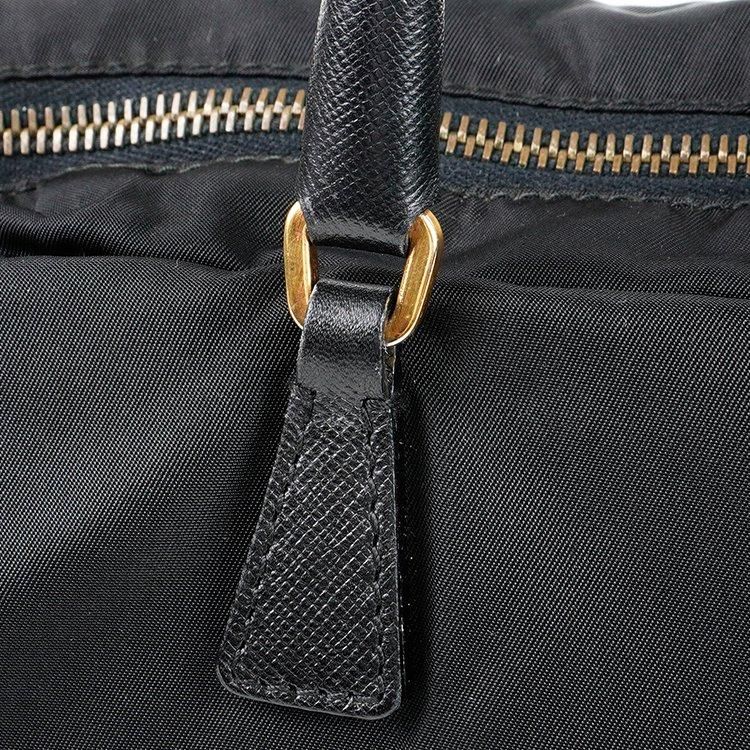 三角ロゴナイロンハンドバッグ ブラック ヴィンテージ|プラダ