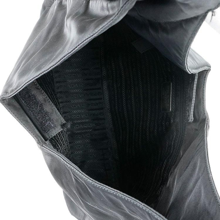 サイド三角ロゴナイロンショルダーバッグ ブラック ヴィンテージ