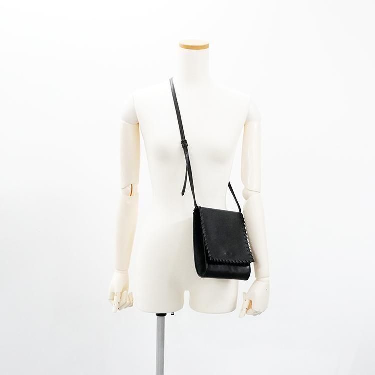 YSL イヴサンローラン レースアップレザーショルダーバッグ