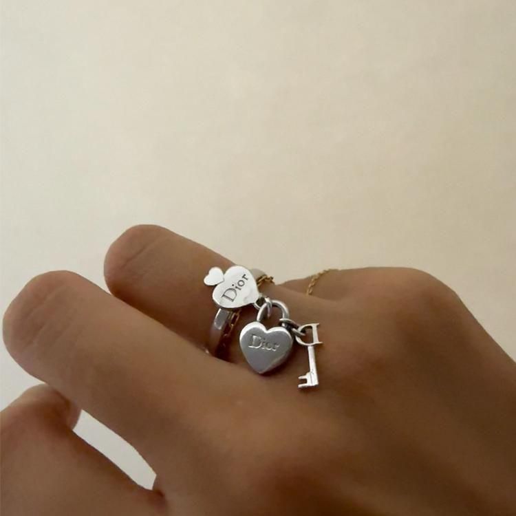 Dior ディオール ハートキーチャームリング シルバー