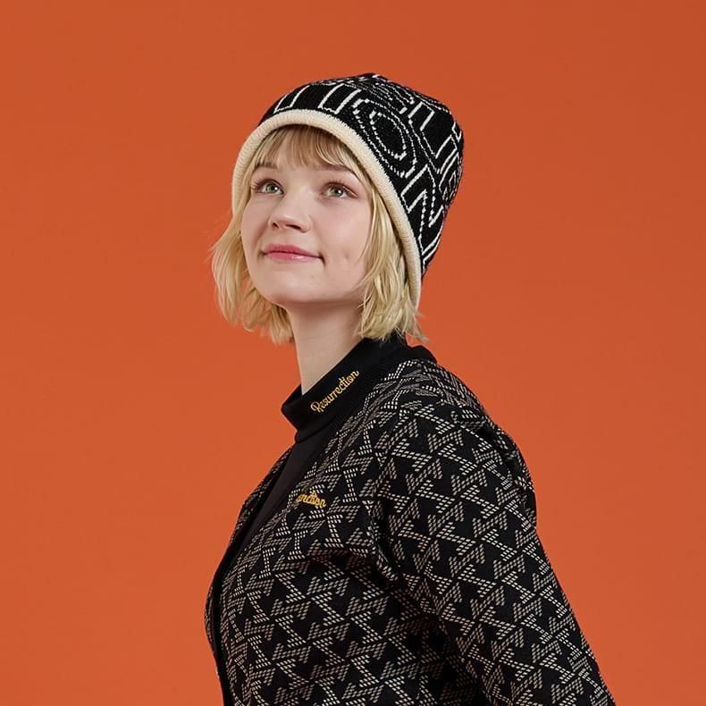 ロゴモノグラムニットビーニー / ブラック×オフホワイト BE34KNCAP01 ロゴモノグラムニットビーニー ブラック×オフホワイト