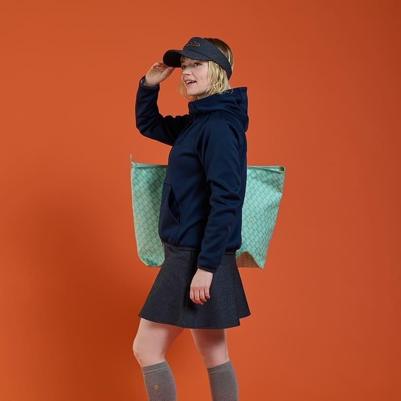 ウィメンズ ブラッシュロゴジップアップパーカー ネイビー