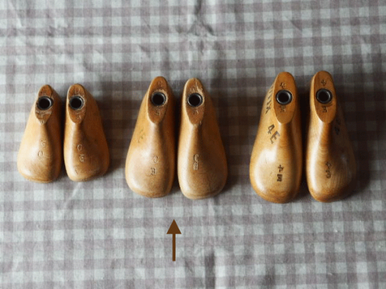 アンティーク　子供の木製靴型　サイズ3