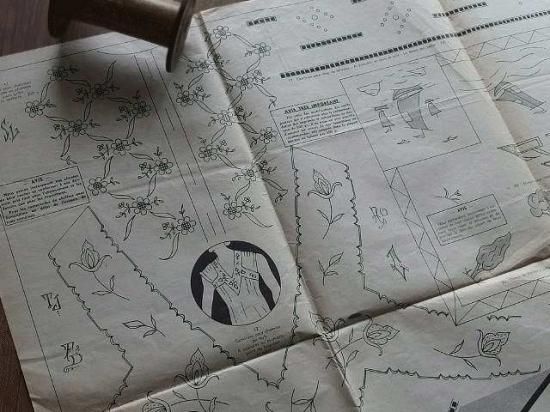 フランスの刺繍新聞 2枚セット （LE JOURNAL DES BRODEUSES）