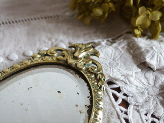 フランスアンティーク　真鍮製エンジェルの手鏡