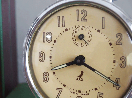 フランス JAZ クロムメッキの目覚まし時計