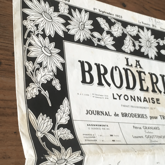 アンティーク 刺繍新聞（LA BRODERIE ）2枚セット
