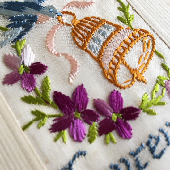 アンティーク紙 | 刺繍カード（ベルをくわえた青い鳥とすみれの花 ...