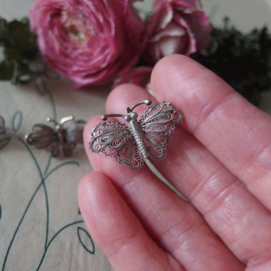 アンティーク フィリグリー（銀線細工）小さな蝶のブローチ（3）