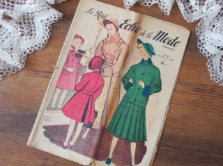 フランスのファッション雑誌 Le Petit Echo de la Mode（1948年9月26日号）