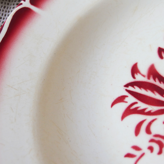 フランスアンティーク ディゴワン・サルグミンヌ スープ皿とデザート皿 2枚セット（えんじ色）
