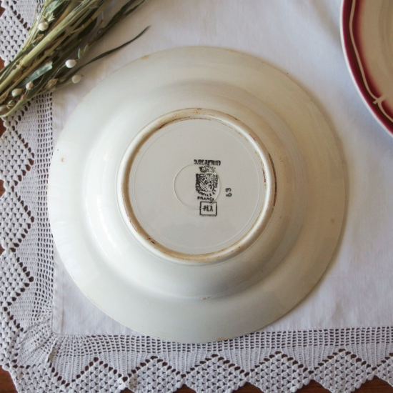 フランスアンティーク ディゴワン・サルグミンヌ スープ皿とデザート皿 2枚セット（えんじ色）