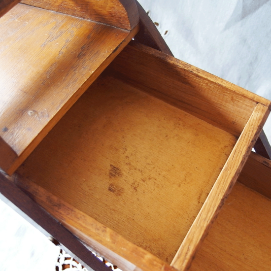 フランスアンティーク 脚付き あめ色のソーイングボックス お裁縫箱 収納ボックス