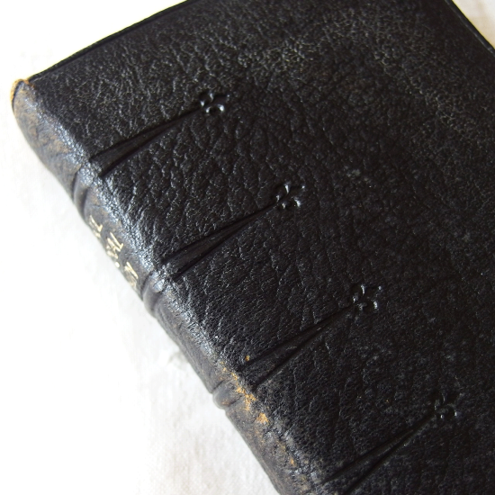 アンティーク 聖書 | 黒いレザーの祈祷書 ミサ典書 1940年(黒い アンティーク 聖書 | 黒いレザーの祈祷書 ミサ典書 1940年(黒い