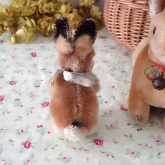 ヴィンテージシュタイフ | うさぎのマニー(Manni)サイズ10cm オールID イエロータグ・シルバーボタン・リボン・鈴・紙タグ付き | アンティーク雑貨通販ショップClotte ヴィンテージシュタイフ | うさぎのマニー(Manni)サイズ10cm オールID イエロータグ・シルバーボタン・リボン・鈴・紙タグ付き | アンティーク雑貨通販ショップClotte